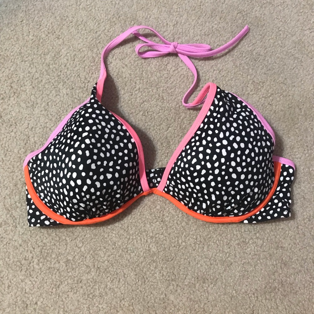 Victoria’s Secret Swimsuit Top 👙